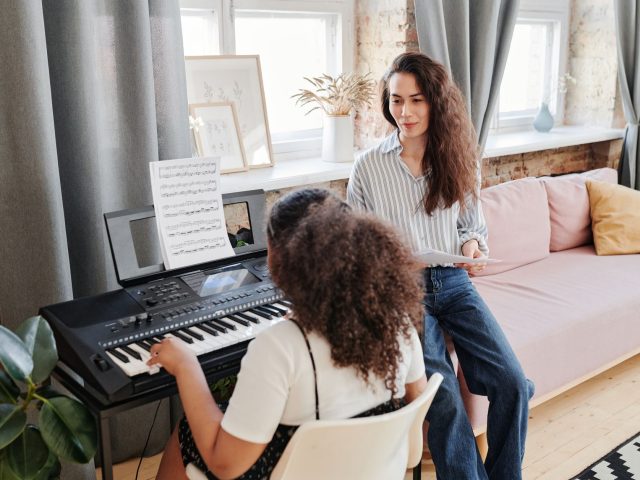 Cours de musique pour adulte : prix, formules et crédit d&rsquo;impôt