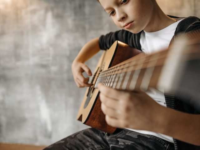 Cours de guitare à Saint-Brieuc : où s&rsquo;inscrire
